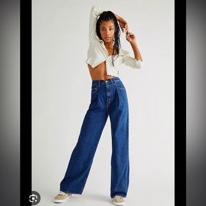 Tailored High Loose Wide Straight Leg Jeans - WOMENS